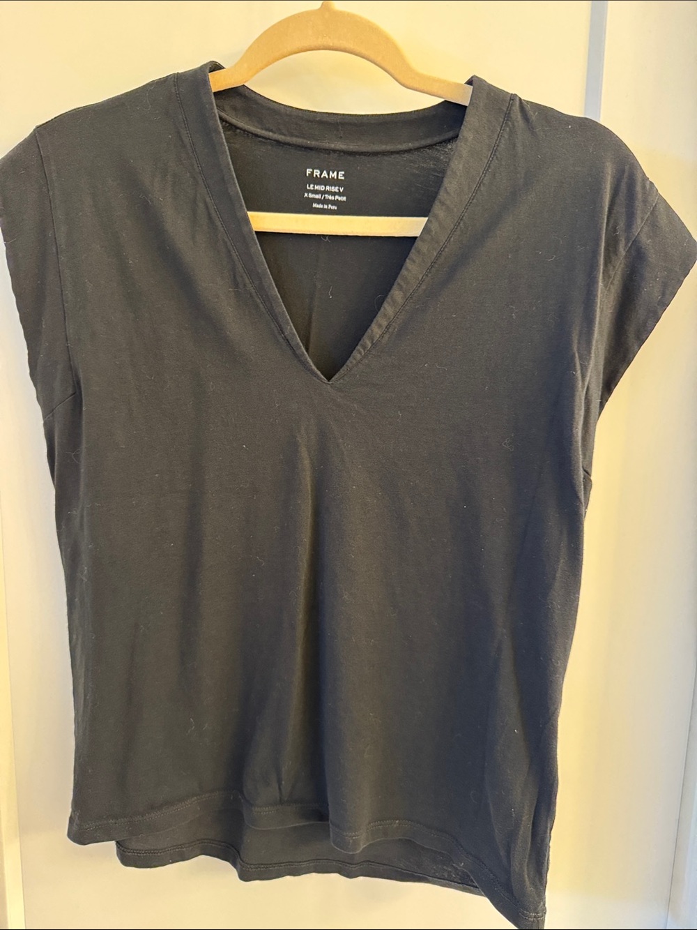 Frame Denim Black V-Neck Cap Sleeve Tee